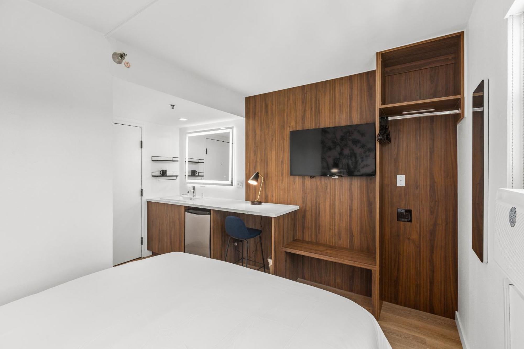 Uptown Inn - Limited Service Apart-Hotel Сан Диего Екстериор снимка