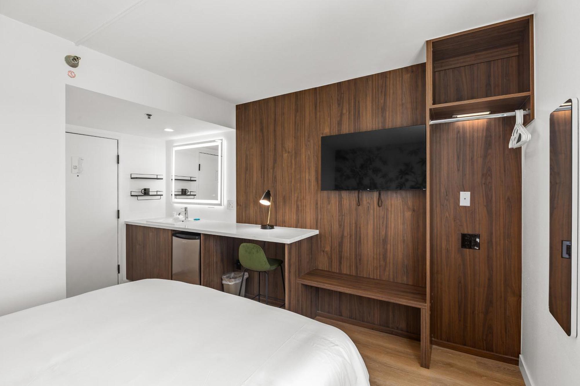 Uptown Inn - Limited Service Apart-Hotel Сан Диего Екстериор снимка