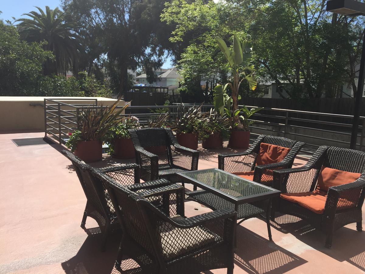 Uptown Inn - Limited Service Apart-Hotel Сан Диего Екстериор снимка