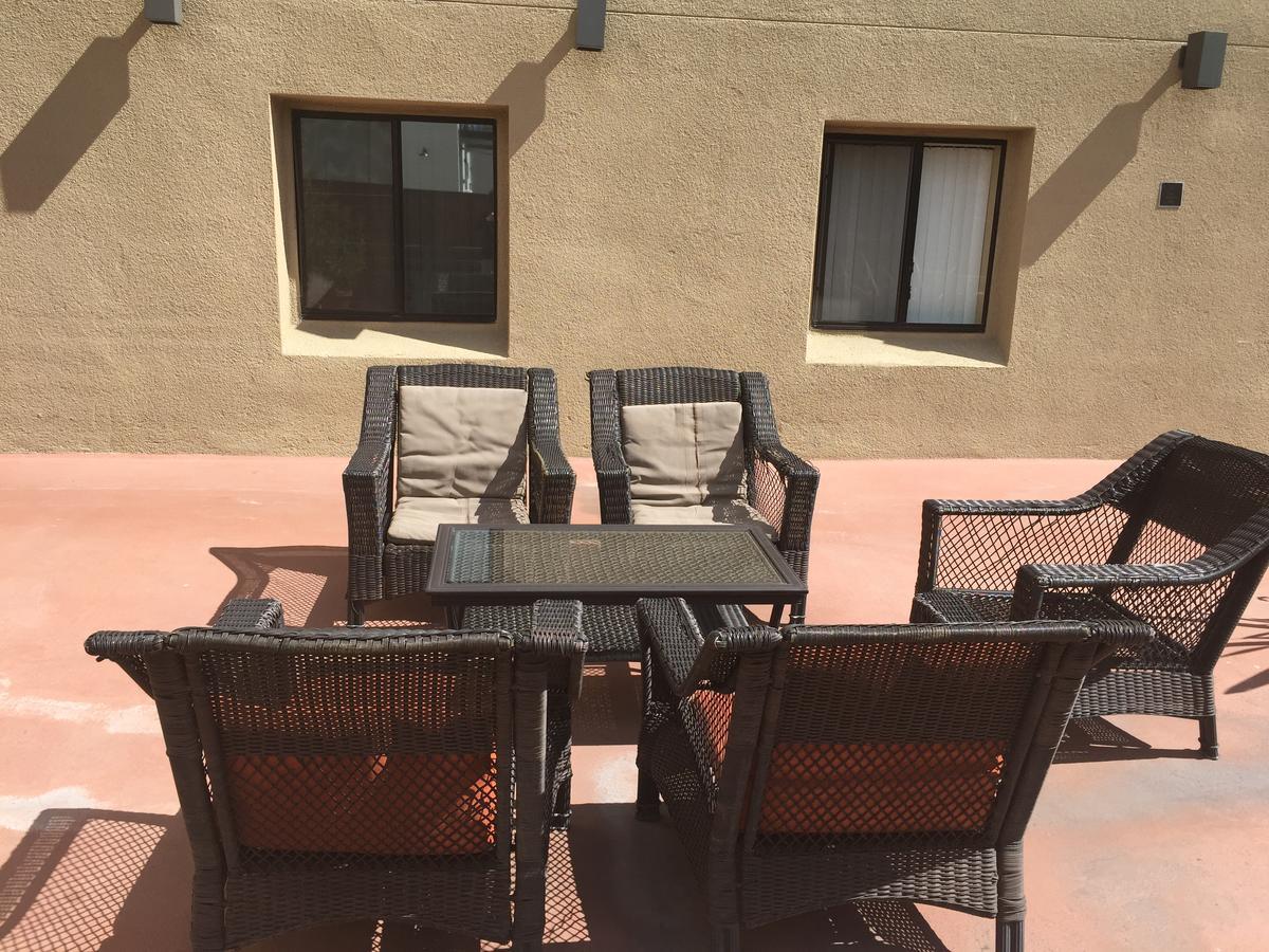 Uptown Inn - Limited Service Apart-Hotel Сан Диего Екстериор снимка