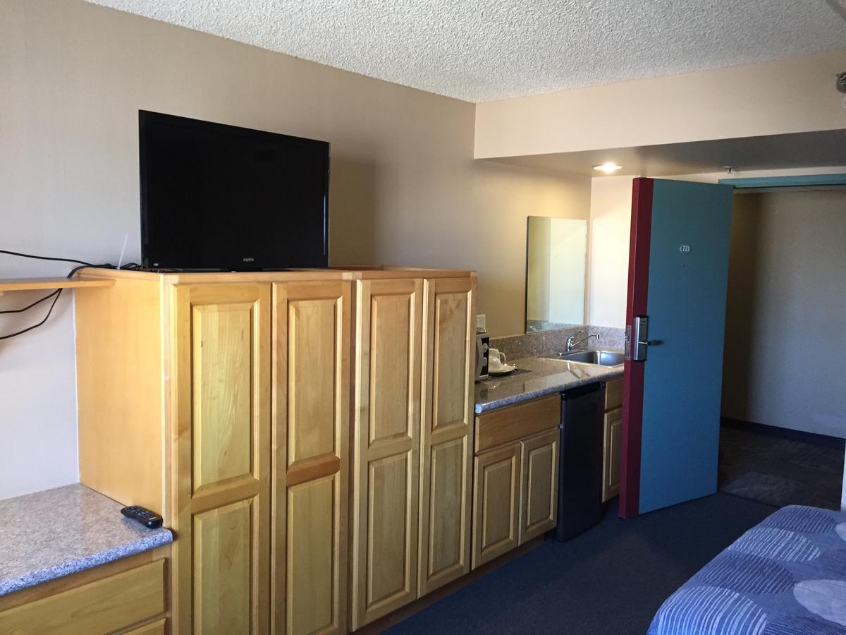 Uptown Inn - Limited Service Apart-Hotel Сан Диего Екстериор снимка